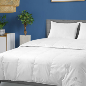 Live Comfortably® White Goose Down Comforter Level 2 Warmer, King