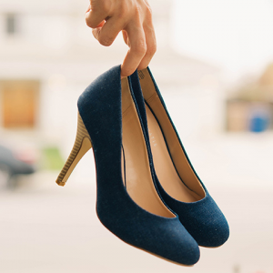 精选New Balance、Cole Haan等儿童、成人鞋子特卖 @Century 21