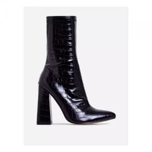 Chesta Block Heel 黑色鳄鱼皮印花短靴