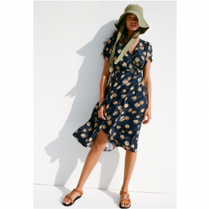 UO Alto Printed 小碎花连衣裙