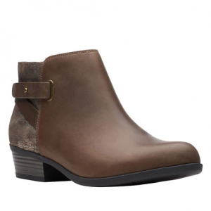belks womens sneakers on sale