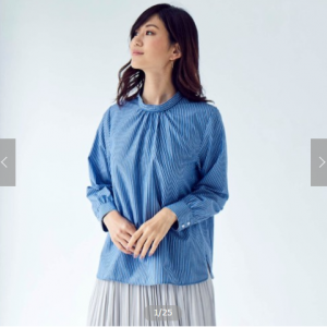 重ね着にも便利なハイネックブラウス【S~3L】