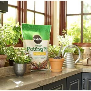 Miracle-Gro 6夸脱室内植物土 @ Amazon