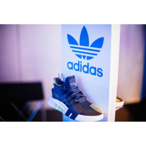 2024最新Adidas阿迪达斯香港官网买鞋及转运攻略（附优惠码+10%返利）