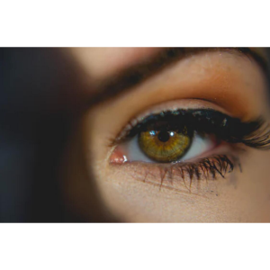 2025美瞳选购指南及品牌推荐(颜色挑选+尺寸+度数+注意事项)