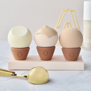 冰淇淋蛋筒化妆海绵