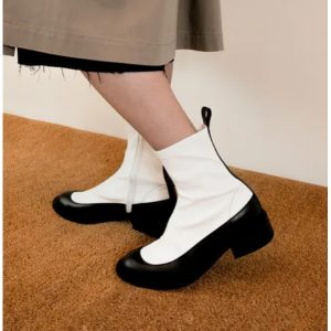 Flat Apartment Circle Almond Stretch Ankle Boots | White