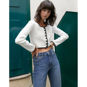 Pixie Market 露脐开衫