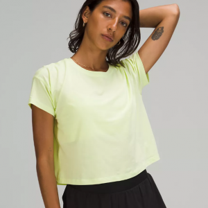 lululemon 折扣区女士运动上衣热卖