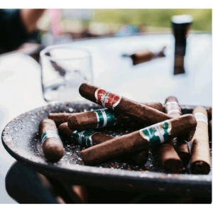 2025最受欢迎的10个雪茄品牌排名及推荐 + 购买渠道（古巴雪茄，非古巴雪茄）