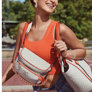 Michael Kors英国官网 折扣区包袋鞋服热卖