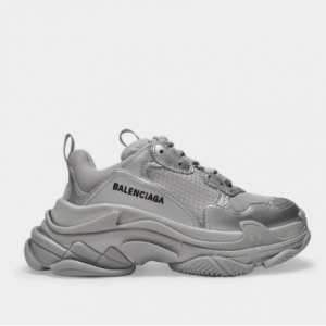 BALENCIAGA Triple S 老爹鞋