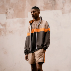 End Clothing官网 折扣区Nike、Adidas、Van等品牌鞋服、包袋促销