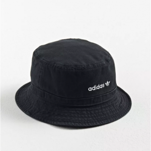 Urban Outfitters官网 adidas 三叶草小标渔夫帽5折热卖