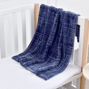 柔软法兰绒婴儿毯 27×39″ @ Amazon