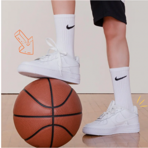 Kids Foot Locker官网 折扣区Nike、adidas、Puma等品牌儿童运动鞋服促销