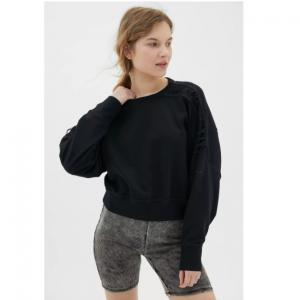 白菜价！Urban Outfitters官网 Nike Crisscross 圆领短款运动衫2.4折热卖