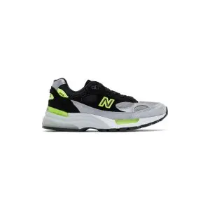 SSENSE官网精选NEW BALANCE 992运动鞋优惠
