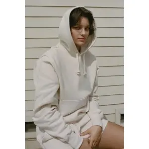 Urban Outfitters官网精选Champion初秋时尚服饰专场优惠