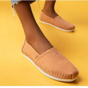 TOMS 精选一脚蹬板鞋闪促