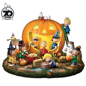 发光的 PEANUTS “Great Pumpkin” 带有诡异的声音