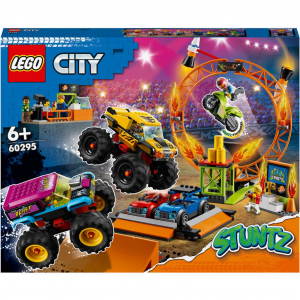 LEGO City Stunt Show Arena Toy (60295) @ Zavvi