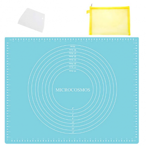 MICROCOSMOS 硅胶带刻度防滑揉面垫19.6" x 15.7" 送工具 @ Amazon