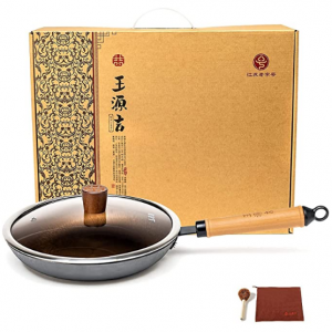 王源吉 10寸带玻璃盖木柄平底精铸铁锅 送专用锅刷和抹布 @ Amazon