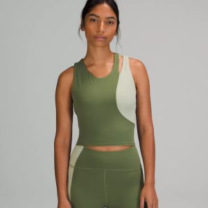 lululemon官网 Nulu Asymmetrical 单肩镂空运动背心72折热卖 三色可选
