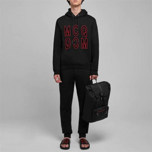 18montrose官网精选Dsquared2、Moose Knuckles、Moschino等品牌优惠！