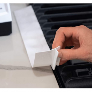 S&T 厨房台面灶台缝隙填补硅胶条 2条装 20.5x 2.3 Inch @ Amazon