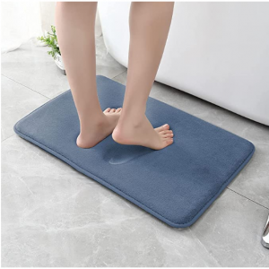 chakme 记忆棉防滑吸水浴室地毯 24" x 17"，海军蓝 @ Amazon