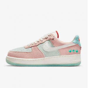 Nike Air Force 1 '07 LX 女鞋