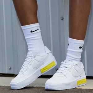 Nike Singapore 折扣區潮流運動鞋服熱賣 
