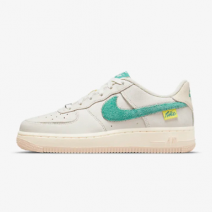 Nike Air Force 1 LV8 大童款潮流板鞋上新熱賣 