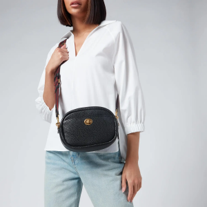 Coach Soft Pebble 相機包