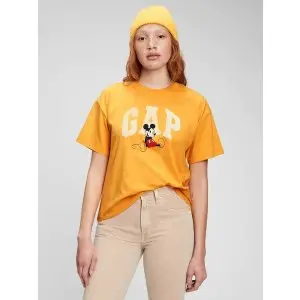 Gap 官網精選Gap × Disney合作款T恤特賣！