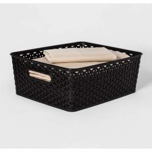 Room Essentials™ 中号装饰储物篮