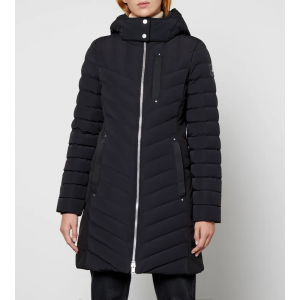 Moose Knuckles 羽绒服