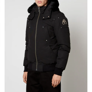 Moose Knuckles 羽绒服