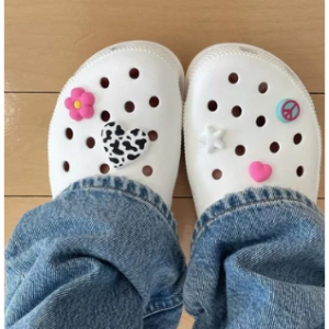 Crocs CA官網 折扣區經典洞洞鞋 & 涼鞋促銷