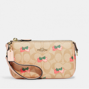 Coach Nolita 19 草莓麻将包