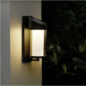 GTX Solar Wall Light, 4-pack @ Costco 