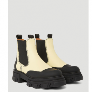 GANNI Low Chelsea Boots in Yellow