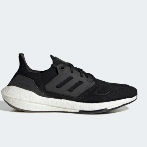 adidas Ultraboost 22 运动鞋