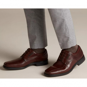 Clarks 真皮男士棕色皮鞋
