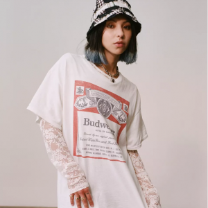 Urban Outfitters - 25% Off Graphics 