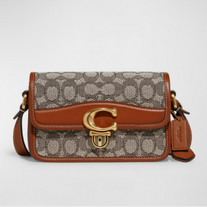 Neiman Marcus官网 Coach Studio Monogram Jacquard 老花复古邮差包额外75折热卖 