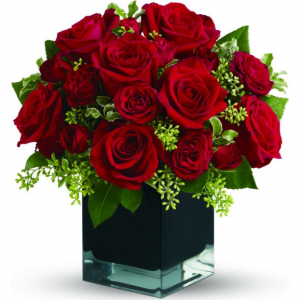 紅玫瑰和紅噴霧玫瑰花束 - Deluxe