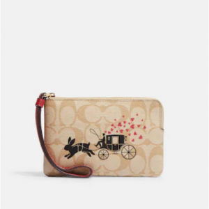 Coach Lunar New Year 手拿包